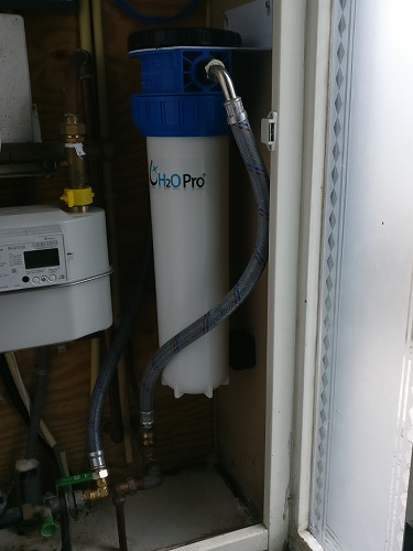 H2O Pro in meterkast op zijwand